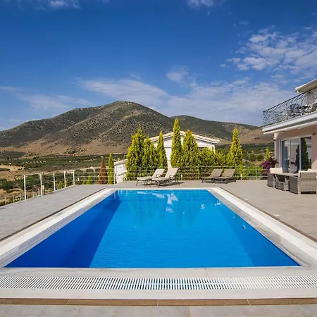 Kanfis With Panoramic View Apartment *